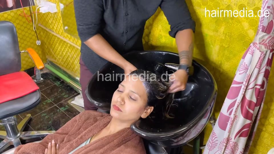 9149 Golden Balayage Highlighting At Beauty Salon Of Ashley