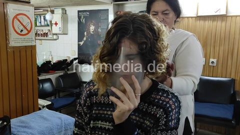 November Smoking Girls - IvanaK shampoo, haircut, blow faceshield by barberette