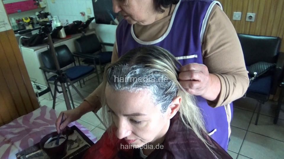 Spring Arising - IvanaVH - Color, shampoo, wetset. Model with very thin hair, shampooed by barber