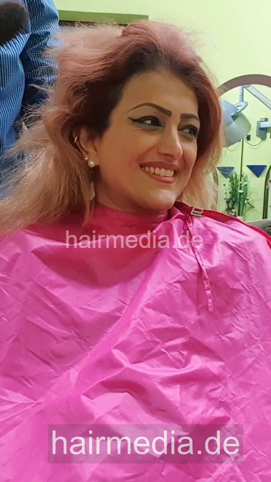 2303 JasminRa by salonbarber pampering backward shampooing and multicaping clipper action