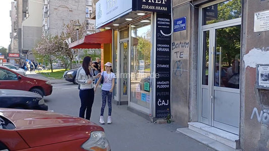 April Cut - JelenaP mother - shampoo, cut, foenen and style. By old lady barber Ružica