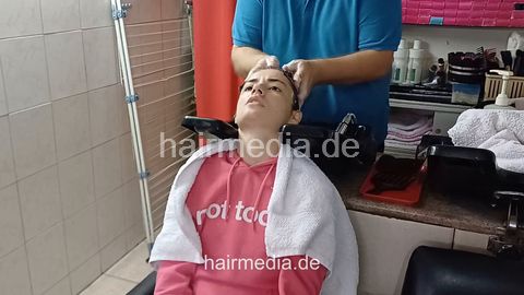 6233 Autumn Girls JellenaMi teen shampoo by barber, wetset metal rollers by barberette