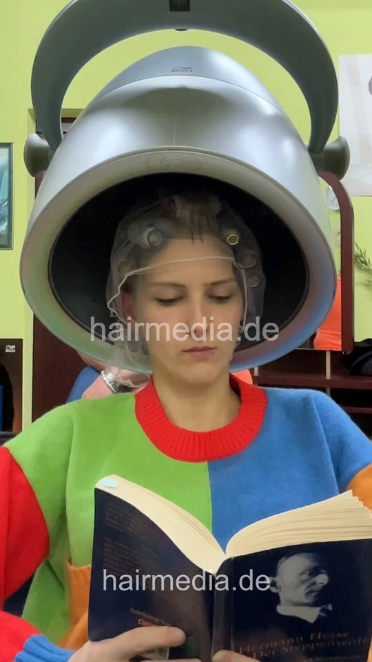 2305 Charlene 3 dryer and wait in rollers vertical video
