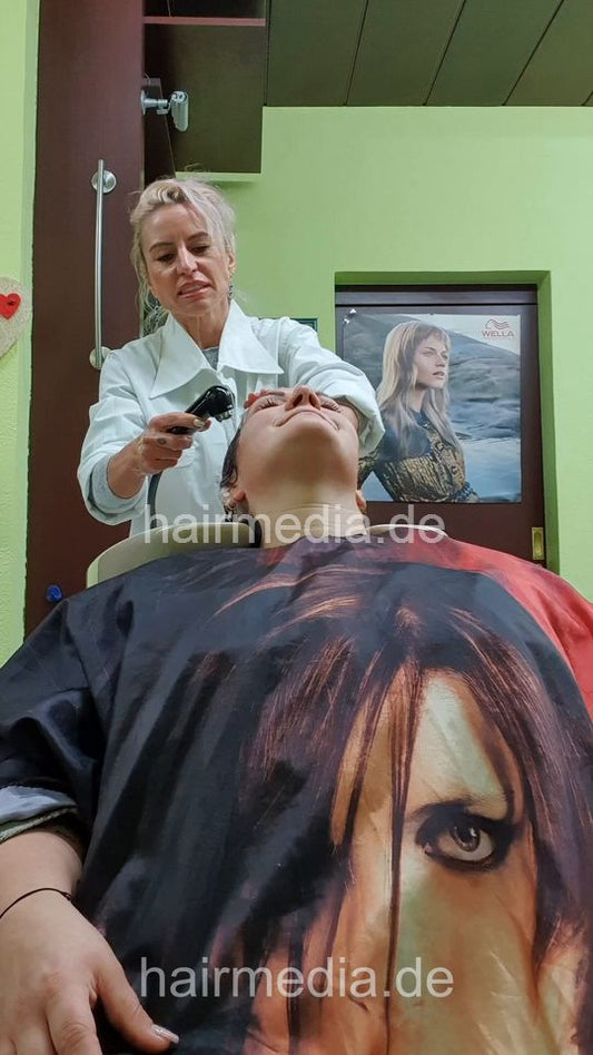 1246 Katja 1 by Alena apron shampooing backward vertical video