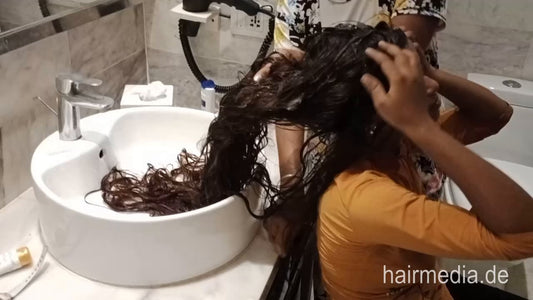 9149 Long Hair Backward Wash Of Model Shina by barber