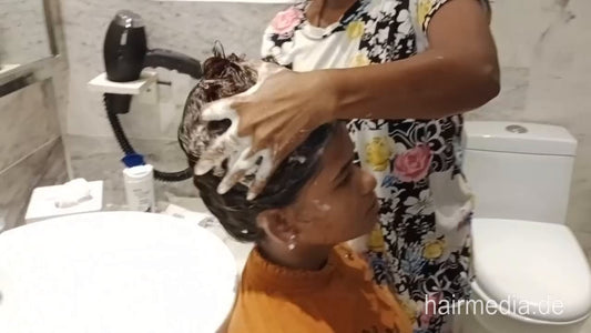 9149 Long Hair Backward Wash Of Model Shina by barber