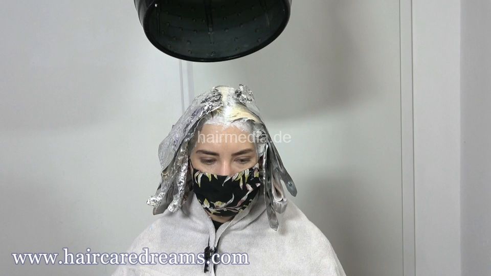 Martini hair cut and bleaching