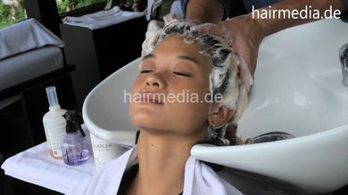 359 Maya several shampooing backward, haircare and blow out