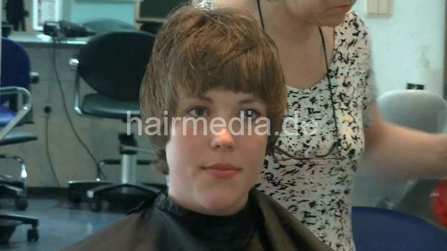 1213 Narlem salon afro perm short hair
