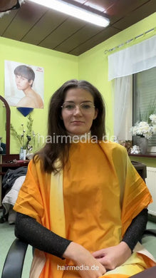 1244 Rahel AB custom 1 backward shampooing by Leyla - vertical video