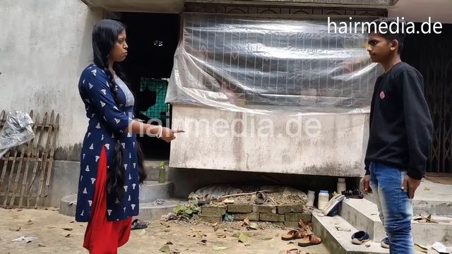 1242 Ritika Forward Hair Wash By Male