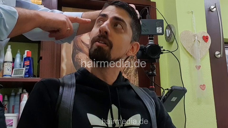 2304 StefanS in leathergear multicaped - frontcam