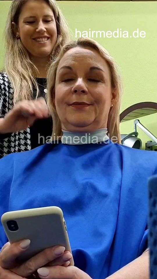 6228 SusanneT by StefanieF 3 wetset by hobbybarber Andreas - facecam vertical video