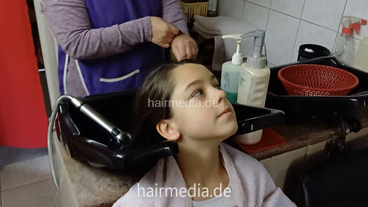 April cut - TeaP shampoo, cut, wetset. Also done by old lady barber Ružica. Controlled by mom