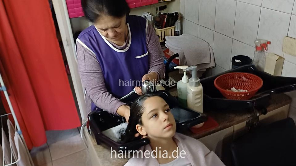 April cut - TeaP shampoo, cut, wetset. Also done by old lady barber Ružica. Controlled by mom