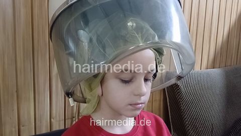 New year girls TeaP daugther shampoo, haircut and wetset by barberette