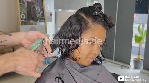 Tia gives the stylist free rein