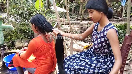 1242 Two Models Long Hair Oiling And Forward Hair Washing