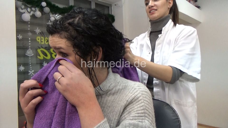 1185 tall barberette NevenaI in barbershop by Neda forward shampoo CAM 2