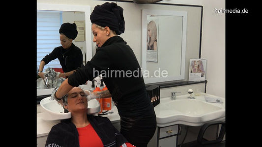 379 VanessaDG by Jiota in towel