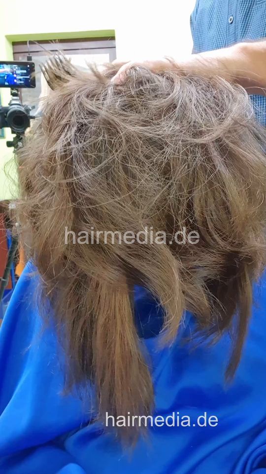 1243 XeniaM 4 drycut, napebuzz, vertical video