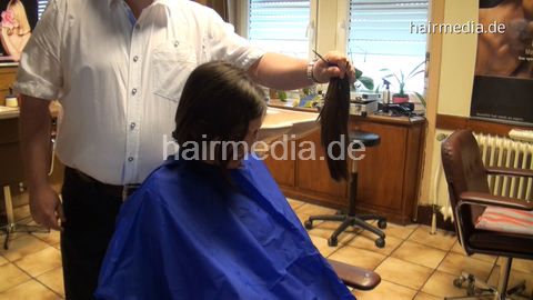 8098 Jaqueline complete haircut, buzz, shampooings