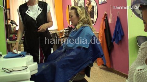 6179 JuliaS 1 forward shampoo hairwash in vintage salon