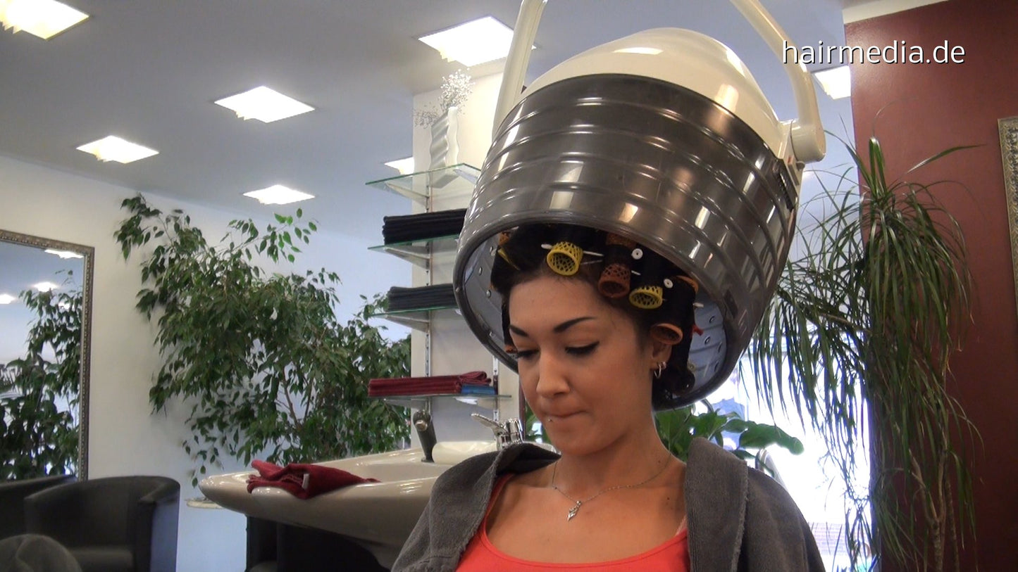 6142 Romana both salons complete 227 min HD video for download
