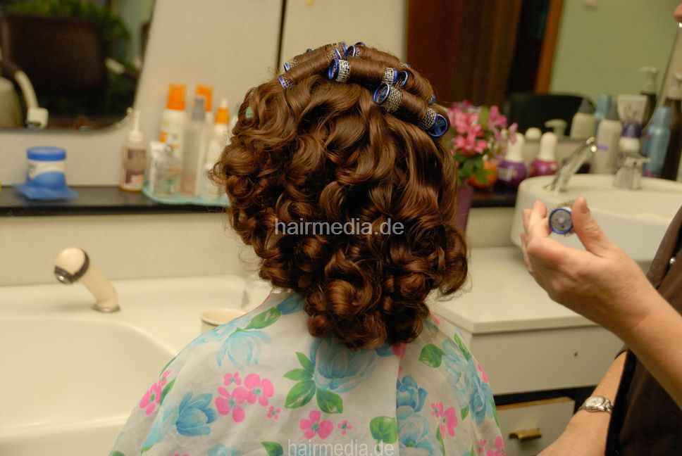 6135 JuliaR 3a set vintage salon by mature barberette