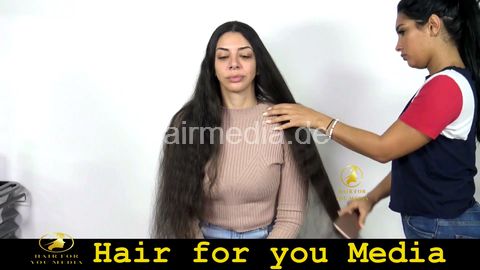 long hair and face wash 4 hand upright and forward yellow collar cape