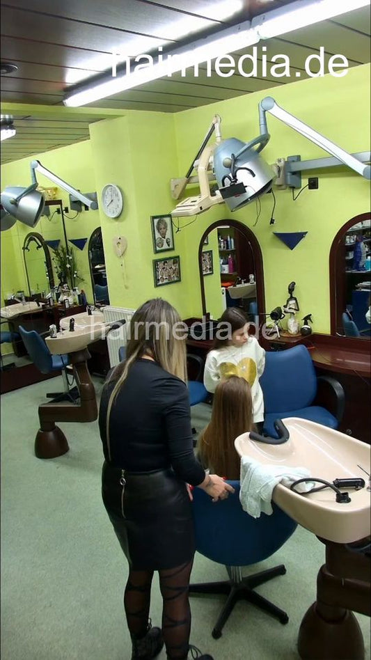 544 Barberette Paulina younger daughter 2nd run hair kneeling fresh styled forward wash and blow - vertical cam