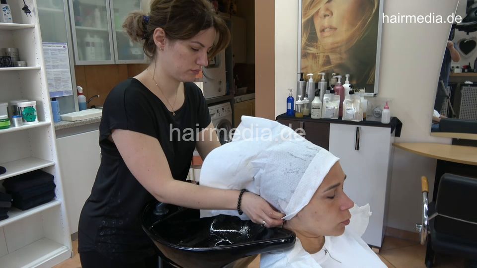 7203 Marisha 1 shampoo and haircut