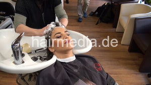 6154 1 Ernita backward wash Heilbronn salon shampooing vintage salon mature barberette