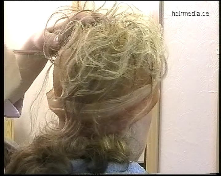 67 tise_uk CC1 caps and capes 23 min video for download