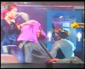 232 asian male shampooing 1980