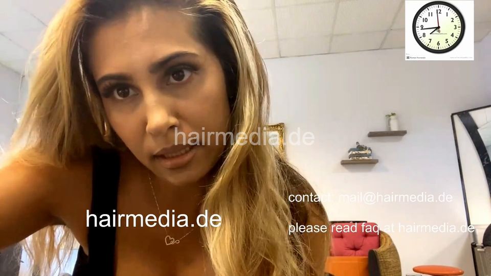 1050 220525 Zoya private salon livestream