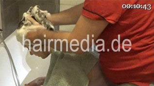 1056 Neda 20200517 by barber frizer at home forward hair wash shampooing