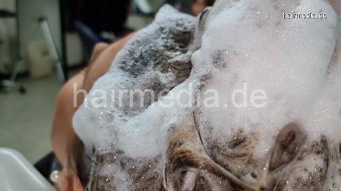 1065 EllenS and Marina very long pampering salon shampooing  TRAILER