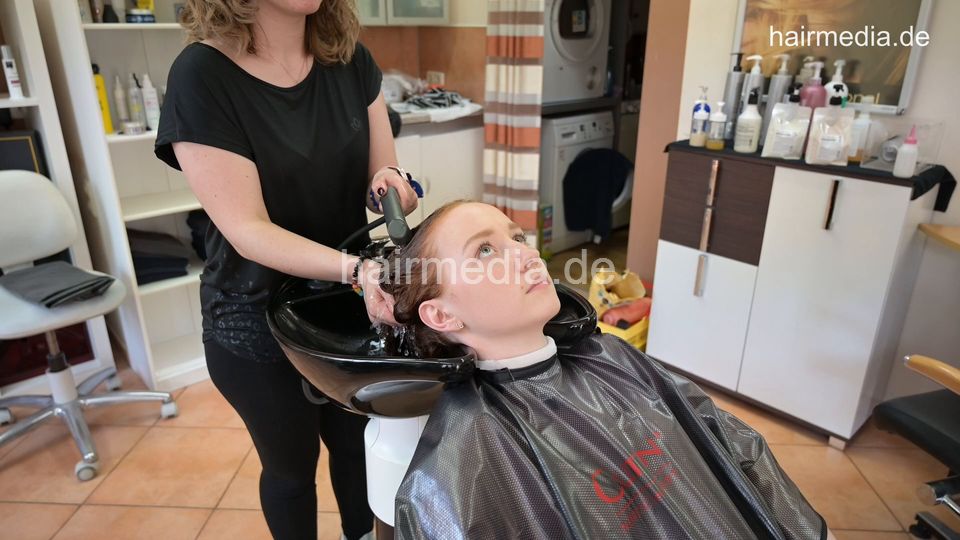 7203 Diana 2 redhead teen curly hair shampoo and blow