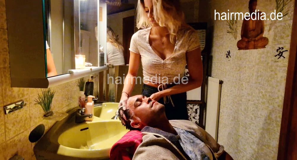 1206 Philipp by MichelleH backward salon shampooing at home