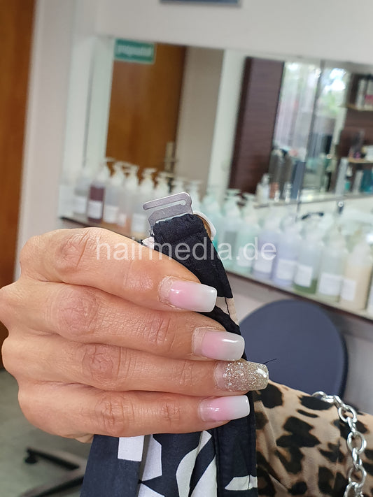 e0011 unique german text fashion shampoocape haircutcape used