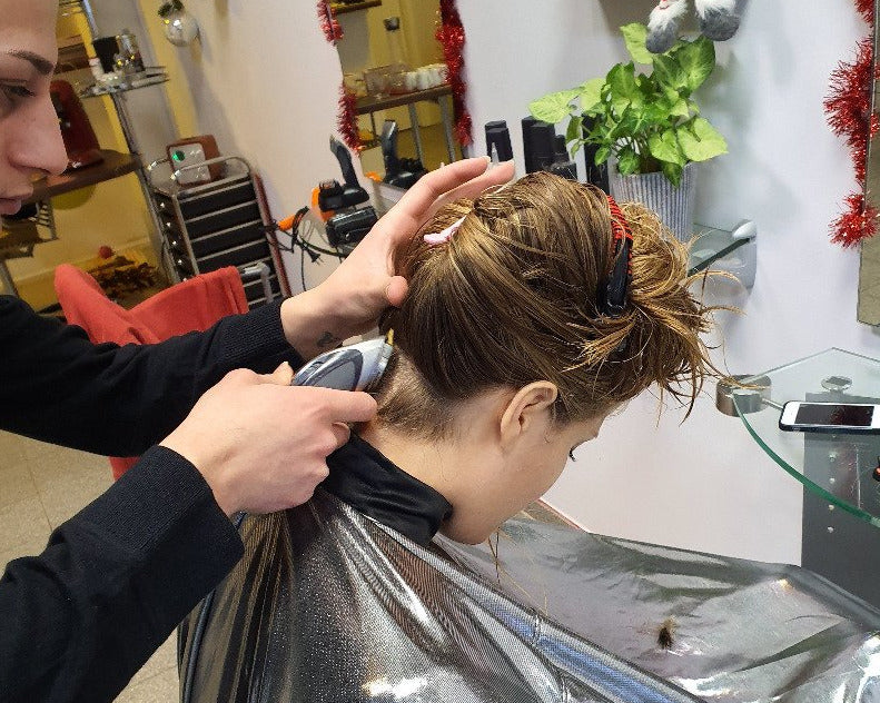 387 JS NinaM 1 drycut by barber in shinycape