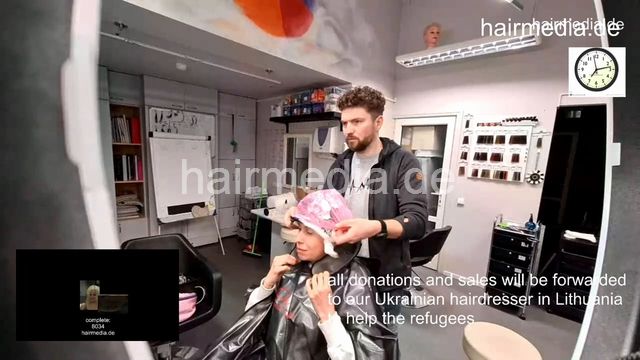7201 Ukrainian hairdresser doing Lithuanian red head perm in Kaunas 220319