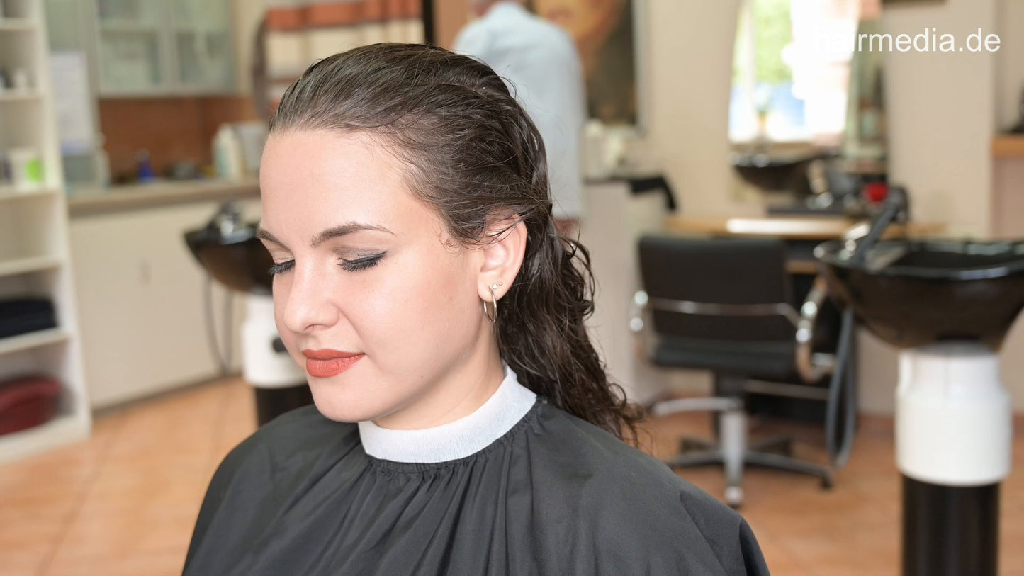 397 KseniaK ASMR extrem long 2 haircare salon by Barber