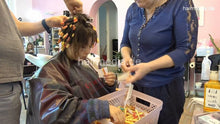 Load image into Gallery viewer, 7202 Ukrainian hairdresser in Berlin 220515 4th 3 teen perm set