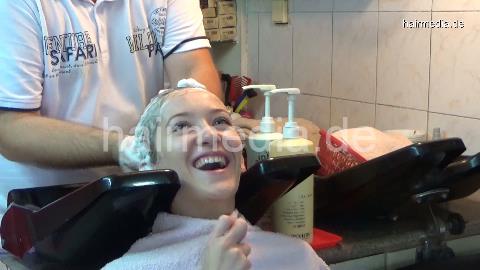 6196 Marianne XXL hair 2103 shampooing and treatment by barber and wet set