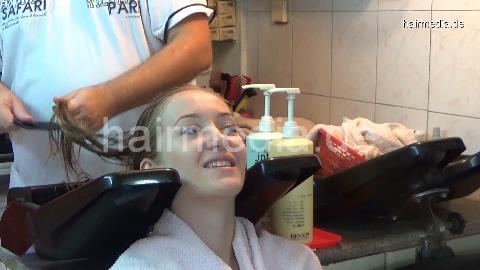 6196 Marianne XXL hair 2103 shampooing and treatment by barber and wet set