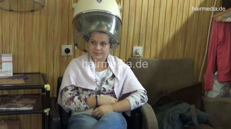 6212 TamaraL 2 teen old fashion wetset, rubber band rollers and faceshield, boyfriend watching