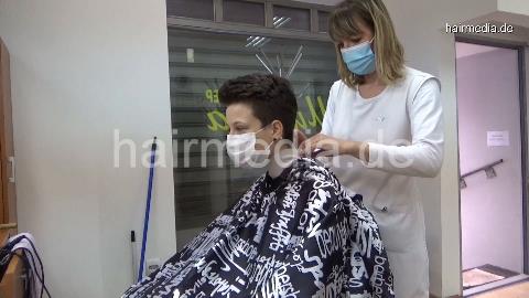 8400 Jovana 201024 buzzcut