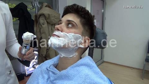 8400 Tany 2 female faceshave using shavingcream and knife